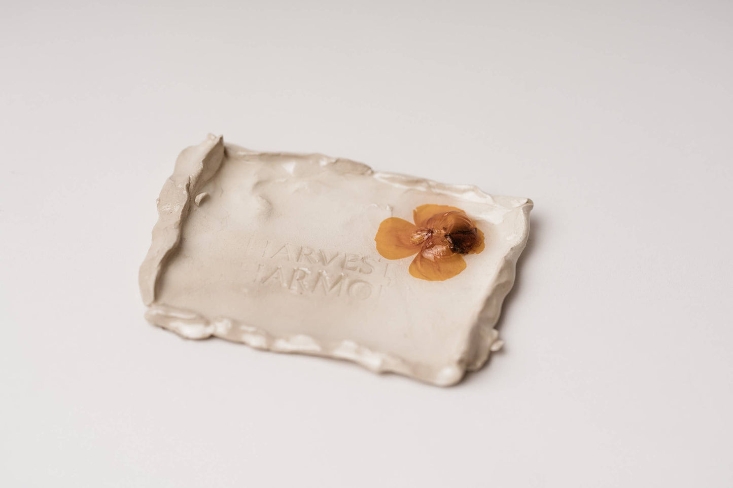 Harvest + Harmony Honeysuckle Goat Milk Soap With Dish